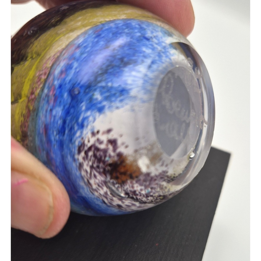Phonecian Glass Blowers Malta Hand Made Art Glass Paperweight Signed - Picture 5 of 6